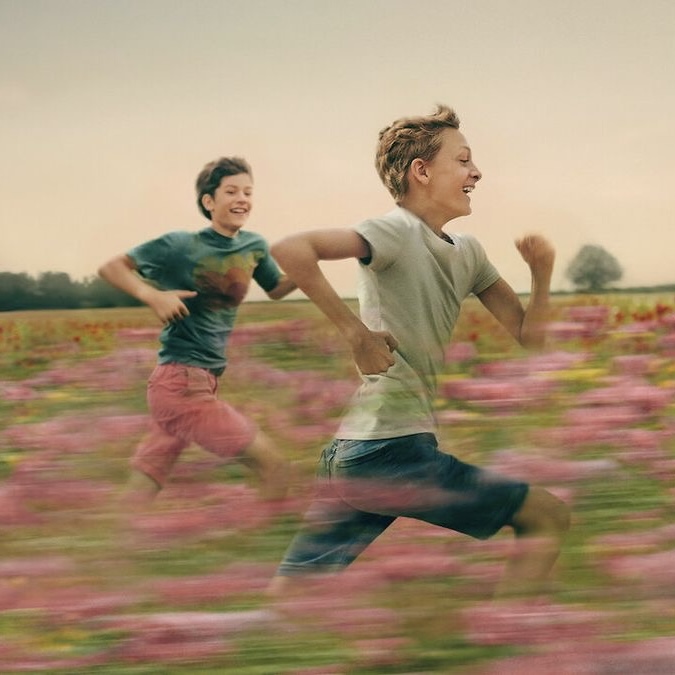 “close” (2022) – reseña